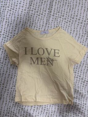 Praying I LOVE MEN' Baby Tee